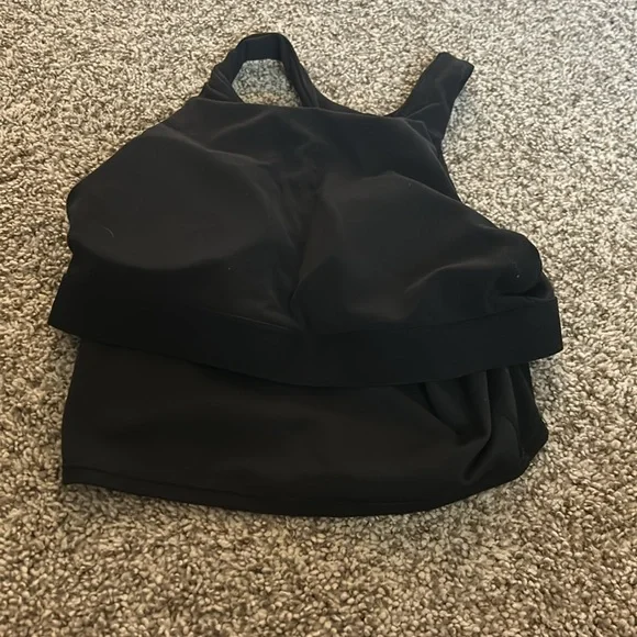 TWO Athleta conscious crop workout tank tops - Picture 11 of 13